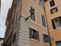 Palazzo Fracassini Các khách sạn gần Quảng trường Piazza Cavour