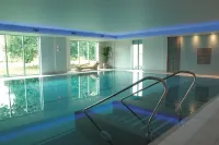 De Vere Cotswold Water Park - Pools
