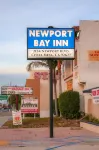 Newport Bay Inn - Motels