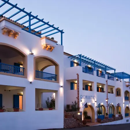 Romantica Hotel Apartments