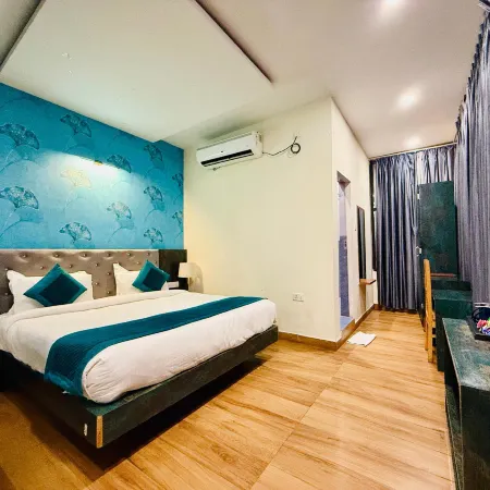 Hotel Golden Palm