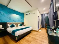 Hotel Golden Palm Hotel di 