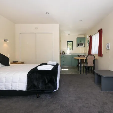 Ashleigh Court Motel