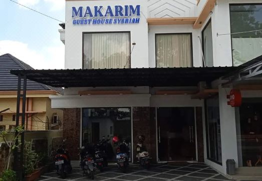 Makarim Guest House Syariah의 객실 입구