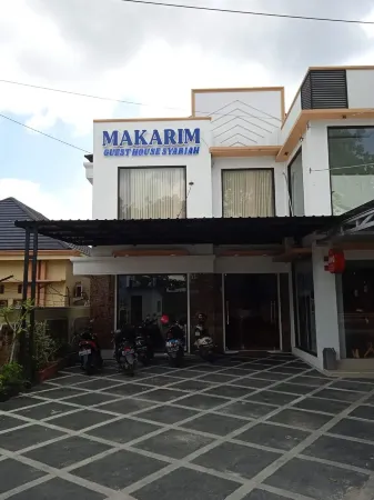 Makarim Guest House Syariah Отели в г. West Kotawaringin Regency