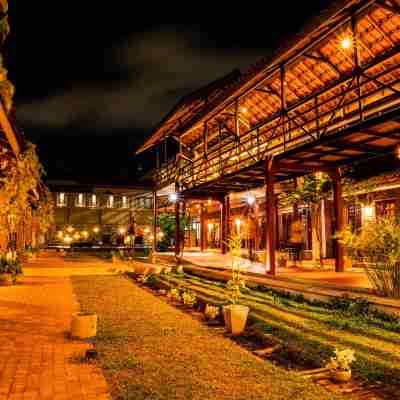 Olinia Airport Hotel Hotel Exterior