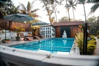 Tranquill Riverside Luxury Chalets Hotel a Pilerne Industrial Estates