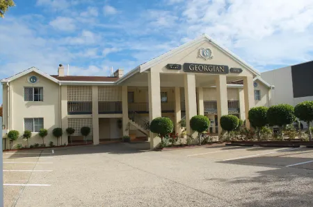 Albury Georgian Motel & Suites Отели рядом с достопримечательностью «Albury Town Hall»