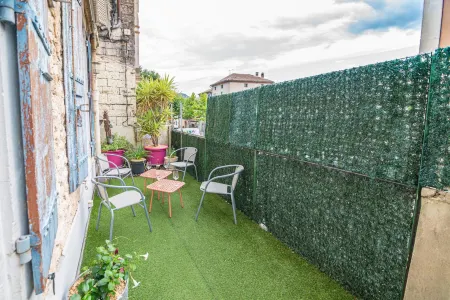 Le Mazagran Отели в г. Клансей