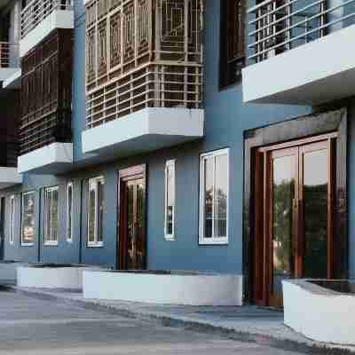 The Grand ND Resort- Kanha Tulsi Heights Behind Prem Mandir Hotel Exterior