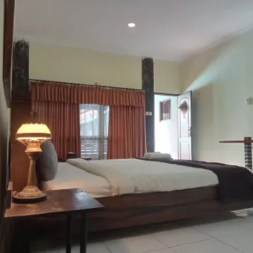 Rumah Palagan Yogyakarta RedPartner Hotels near SEVENDAYS HQ