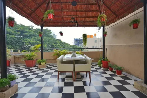 The Altruist Bellandur ORR Hotel - Хоумстей