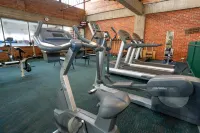 Sovereign Park Motor Inn - Gym