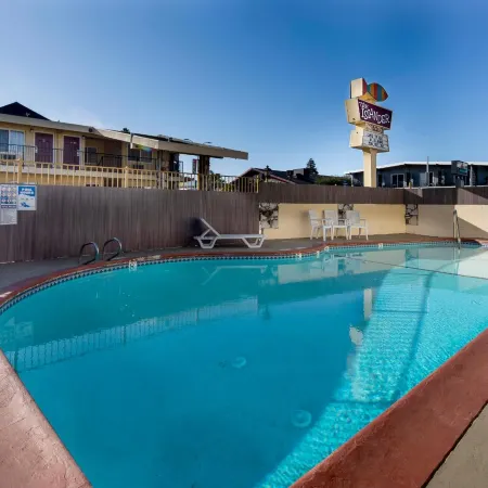 The Islander Motel Santa Cruz CA