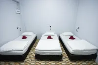 Boom Hostel Khao Sok - Hot Springs