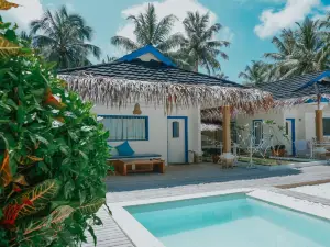 Hollow Tree's Resort