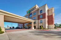 Holiday Inn Express & Suites Oklahoma City North 오클라호마시티 호텔