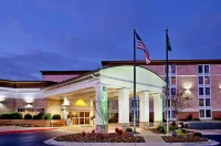 Holiday Inn Huntsville-Research Park Các khách sạn gần Independent Musical Productions
