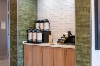 Fairfield Inn & Suites Louisville Shepherdsville - breakfast