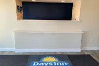 Days Inn by Wyndham Troy IL