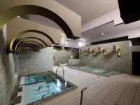 Clayton Bay Hotel - Spa