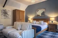 The Lamb Inn Hotels in Westcote