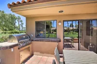 Luxury Remodeled Palm Desert Resort Condo! - bar