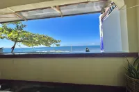 Monaliza Surf Resort - Meerblick