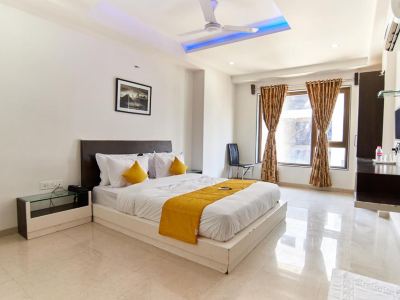 Hotel Sai Bansi