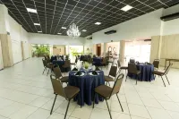Hits Pantanal Hotel Aeroporto - parkir