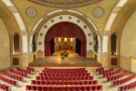 YMCA Three Arches Hotel