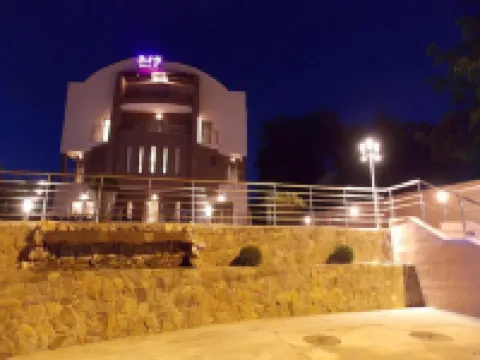 Guesthouse Vila Dnd Hotéis em 