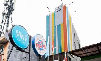 Sans Hotel Puri Indah Jakarta