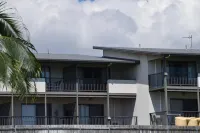 Gladstone Heights Executive Apartments
