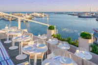 Marina Yacht by Stellar Hotels (Марина Яхт)