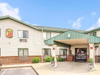 Super 8 by Wyndham Shakopee Hotels in Chaska