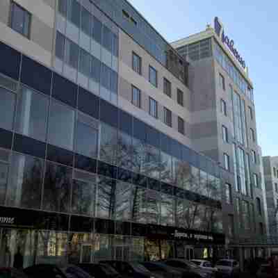 7 Avenue Hotel & Spa Hotel Exterior
