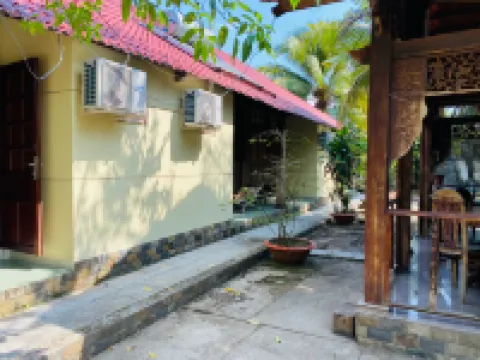 Khach san Sao Mai 檳知酒店