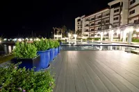 Holiday Oceanview Residences and Resort - Beach