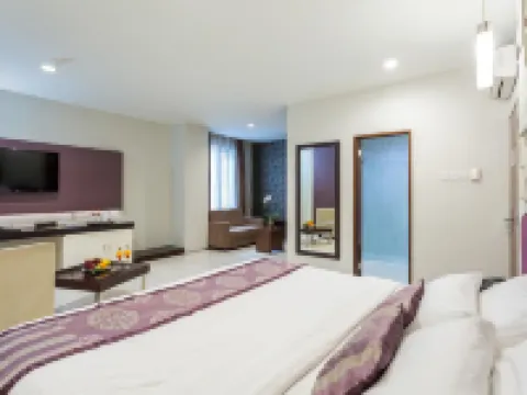 ลอมบอกพลาซ่า - โรงแรมและห้องประชุม โรงแรมในมาตารัม