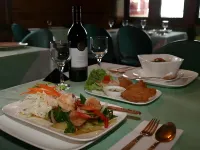 Forest Lodge Motor Inn & Restaurant - breakfast