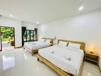 Baan Klang Suan Resort