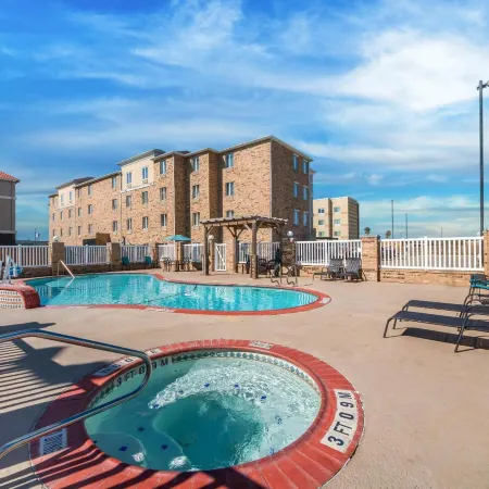 Comfort Suites Central
