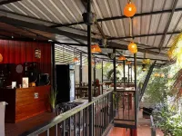 Liyana Holiday Resort - parking