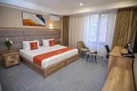 Crown Hotel - 4-Star