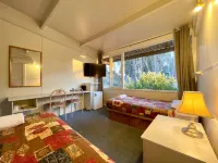 Cooma High Country Motel - parking