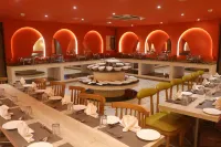 SK Premium Park at World Square Mall - 4 stelle