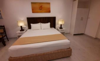 Lavinia Bay Beach Hotel