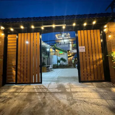 Sea-breeze homestay