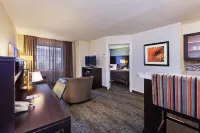 Staybridge Suites Tulsa-Woodland Hills Các khách sạn ở Tulsa